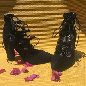Lace up Black Heels 9.5